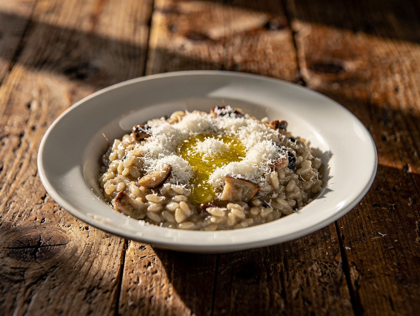 Risotto with porcini and saffron
